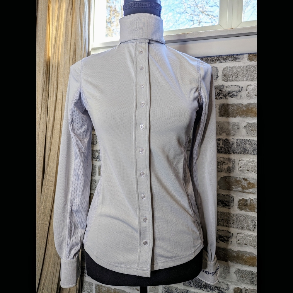 NWOT Women's Rylan Blue Schooling Shirt